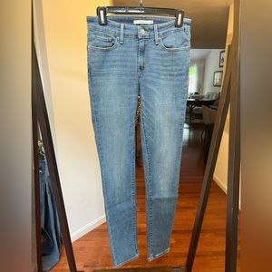 Levi’s 711 skinny jeans